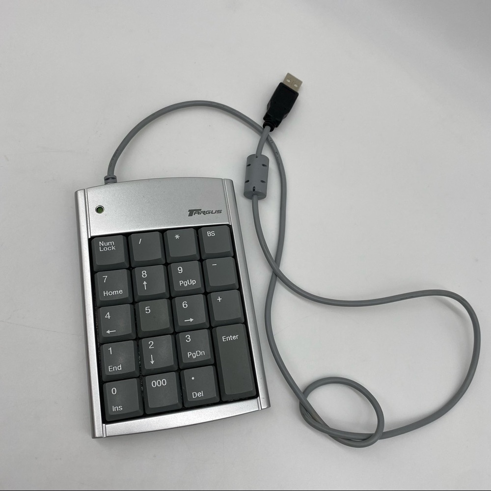 TARGUS Grey Numbers Pad with USB cable